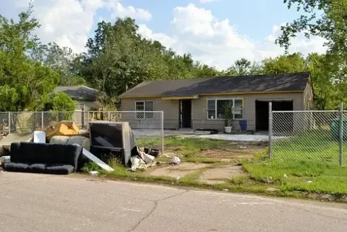 Junk-Hauling--in-Zellwood-Florida-junk-hauling-zellwood-florida.jpg-image
